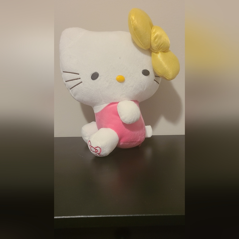Hello kitty stuffed
